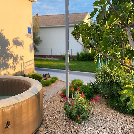 Seline Summer Home Bagian luar foto