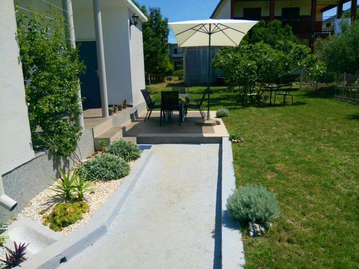 Seline Summer Home Bagian luar foto